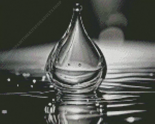 Black Water Drop Reflection Diamond Painting