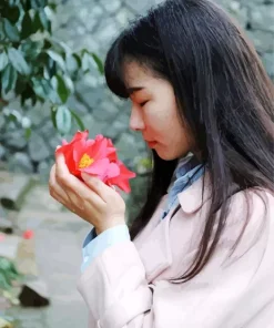 Girl Holding Flowers Diamond Painting