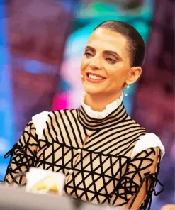 Macarena Gomez Diamond Painting